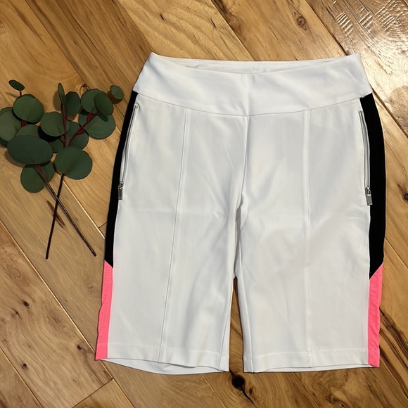 🏌🏻‍♀️ Ladies striped golf shorts - Picture 7 of 7